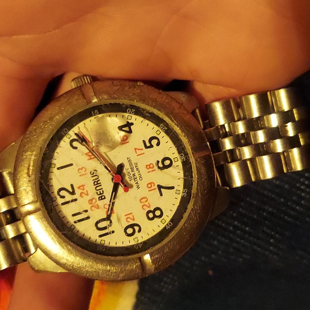 Vintage Old Money Gentlemens Steel Benrus Time Piece